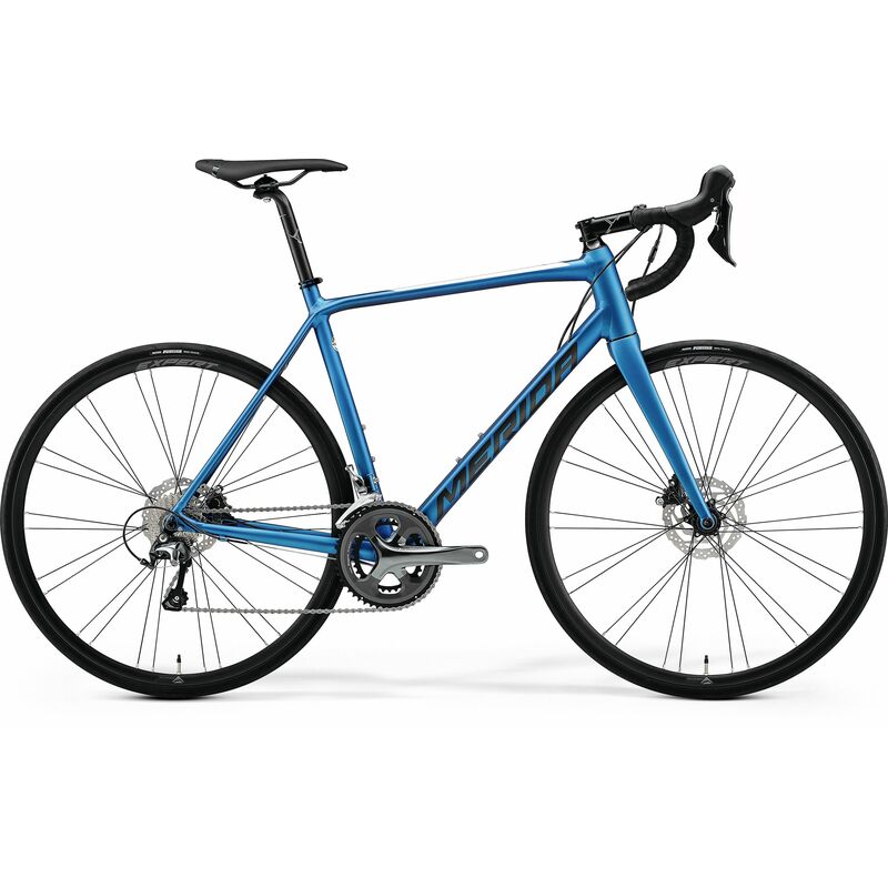 Merida Scultura 300 Disc Road Bike