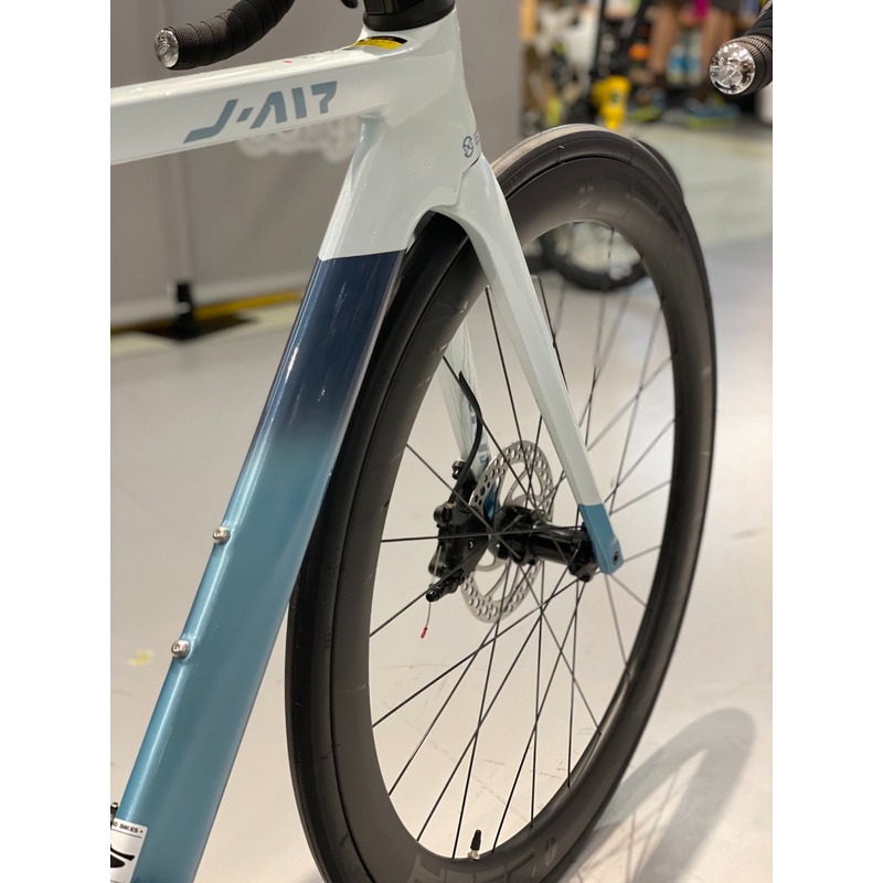 Java J.Air Fuoco 105 Carbon Aero Disc Road Bike | Jollymap